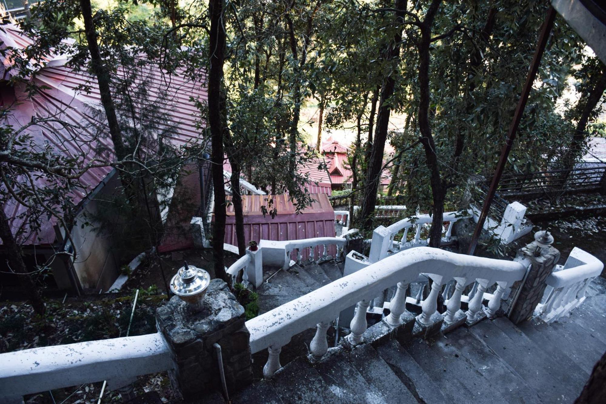 The Canadian Woods Resort Nainital Dış mekan fotoğraf