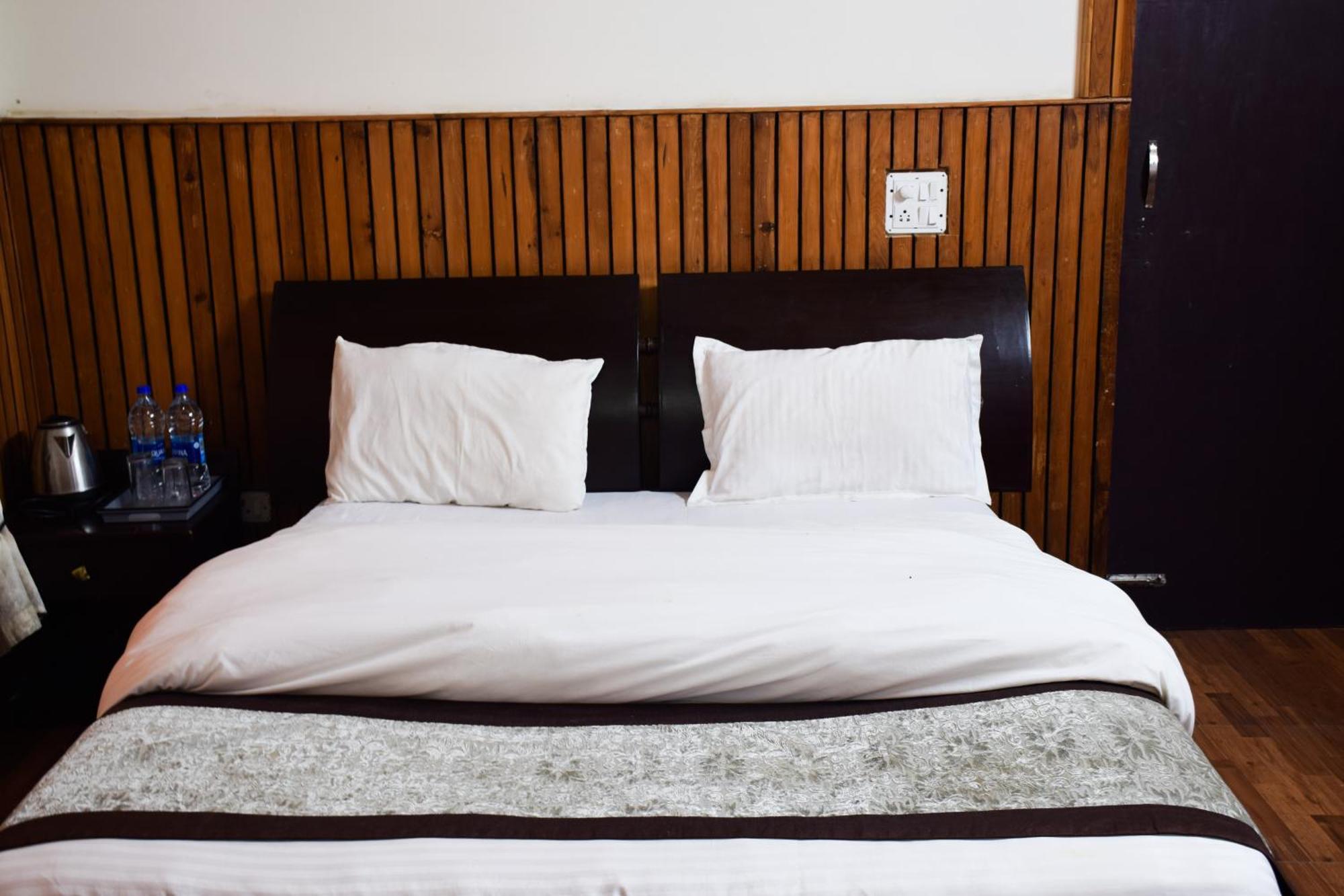 The Canadian Woods Resort Nainital Oda fotoğraf